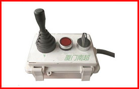 20���|�L(f��ng)����С���S���̞�ˮ܇(ch��)�Ԅ�(d��ng)��ˮ܇(ch��)�b�ÿ����_(t��i)�DƬ