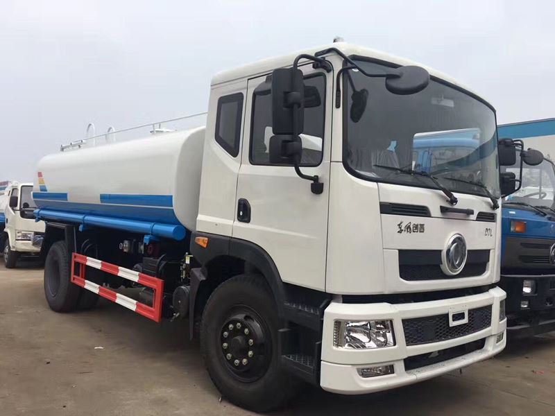 12����12�����|�L����D7L�G����ˮ܇�DƬ