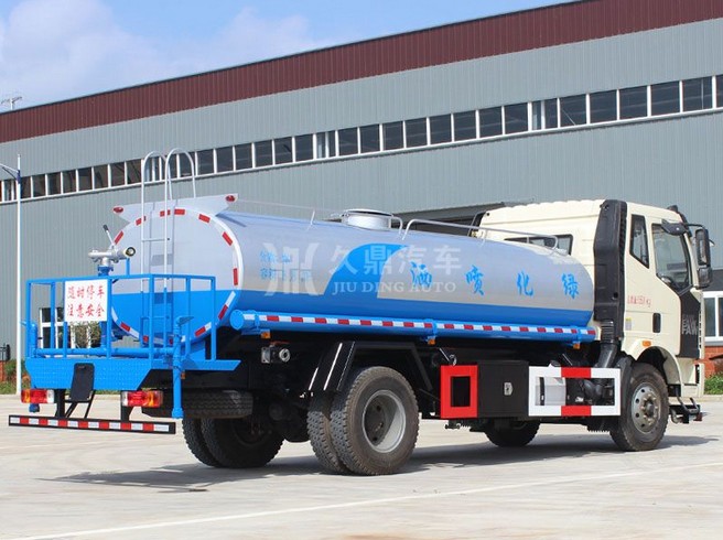 10�����J6L�G����ˮ܇�DƬ