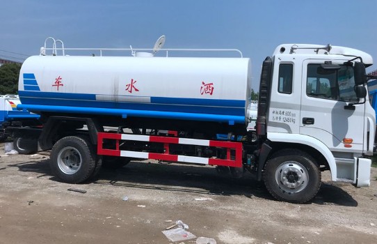 �����񠖰l(f��)(K5)12���G����ˮ܇(ch��)�S(ch��ng)�҃r(ji��)��3