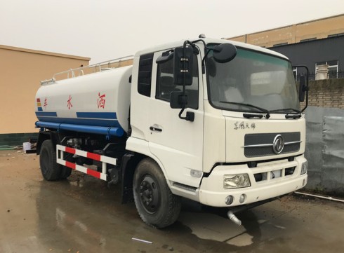 10����ˮ܇�r���ԃ_����˵Ė|�L(f��ng)���\10���G����ˮ܇�S�҃r��3