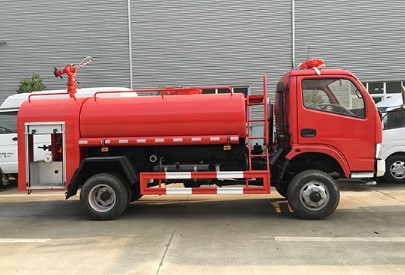 �|�L(f��ng)С�������(q��)ɭ��������ˮ܇�DƬ