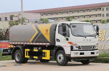 ����8-10�������E⏞�ˮ܇�DƬ